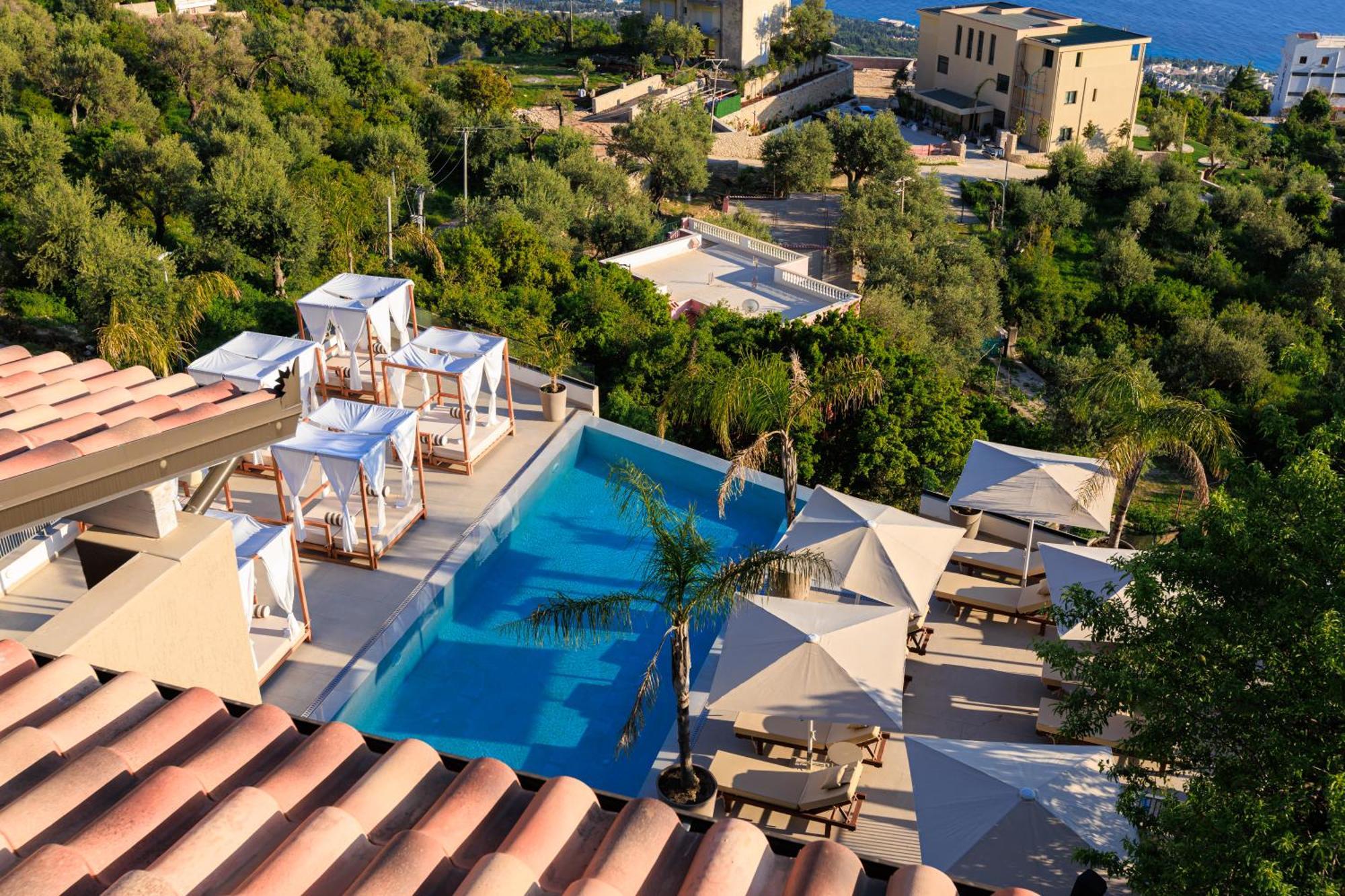Hotel Amare