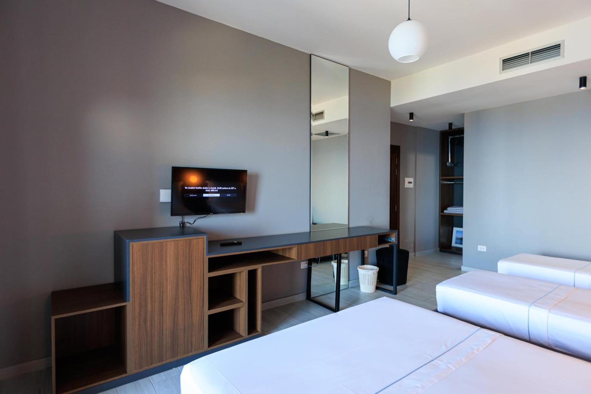 Amare Hotel Dhërmi